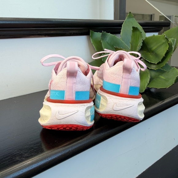 Nike ZoomX Invincible Run Flyknit women’s running sneakers Pink Foam Rise size 7 - Picture 3 of 10